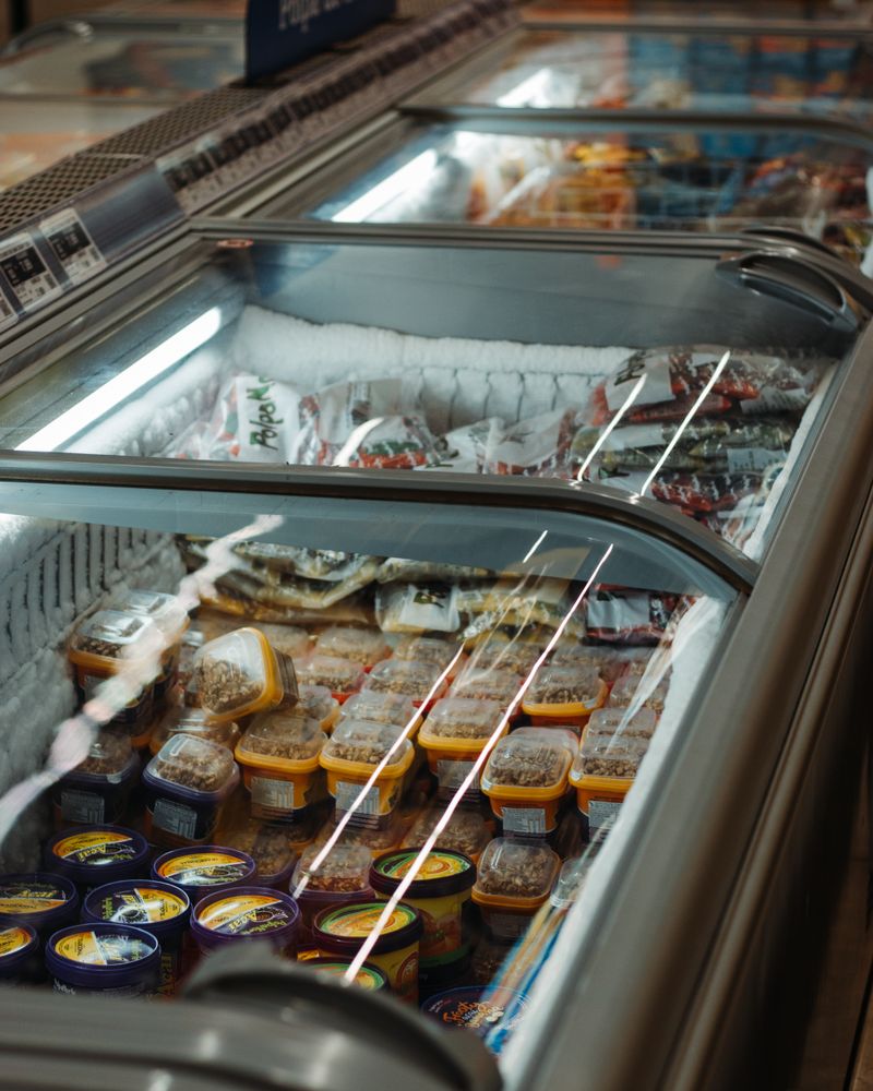 Vitrine à glace 9 bac + réserve de 5 bacs